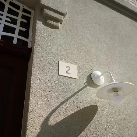 Ulisse Lägenhet *
